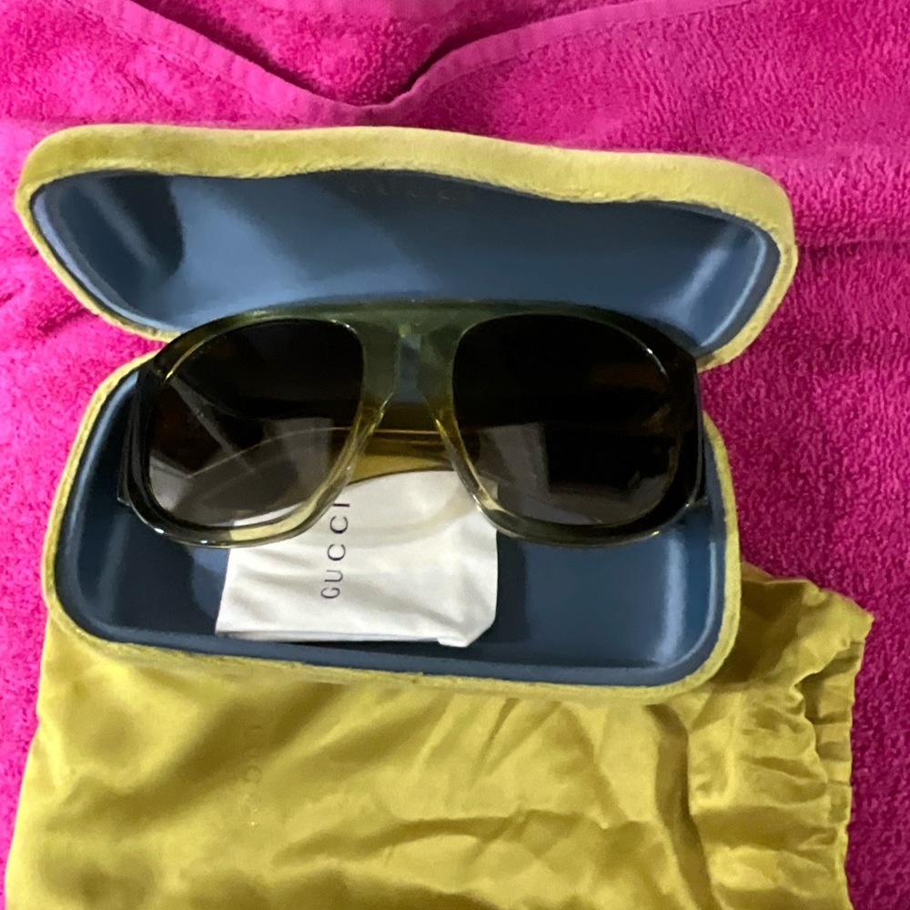 Gucci sunglasses